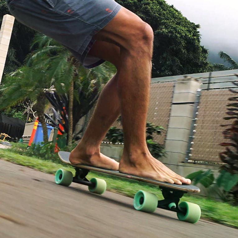 Cómo elegir un longboard: guía completa para acertar